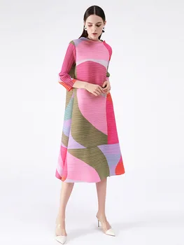 Жена плиссированное рокля DEAT Хитового цвят с геометричен модел И колан, Дълго Милото ежедневното, на Новост на есента 2023, мода Tide AM401