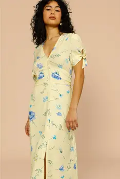 Пролетно-лятно дамско однобортное рокля с V-образно деколте и цветисти принтом на спагети презрамки 2023